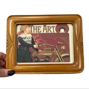 🧡 Wooden picture frame